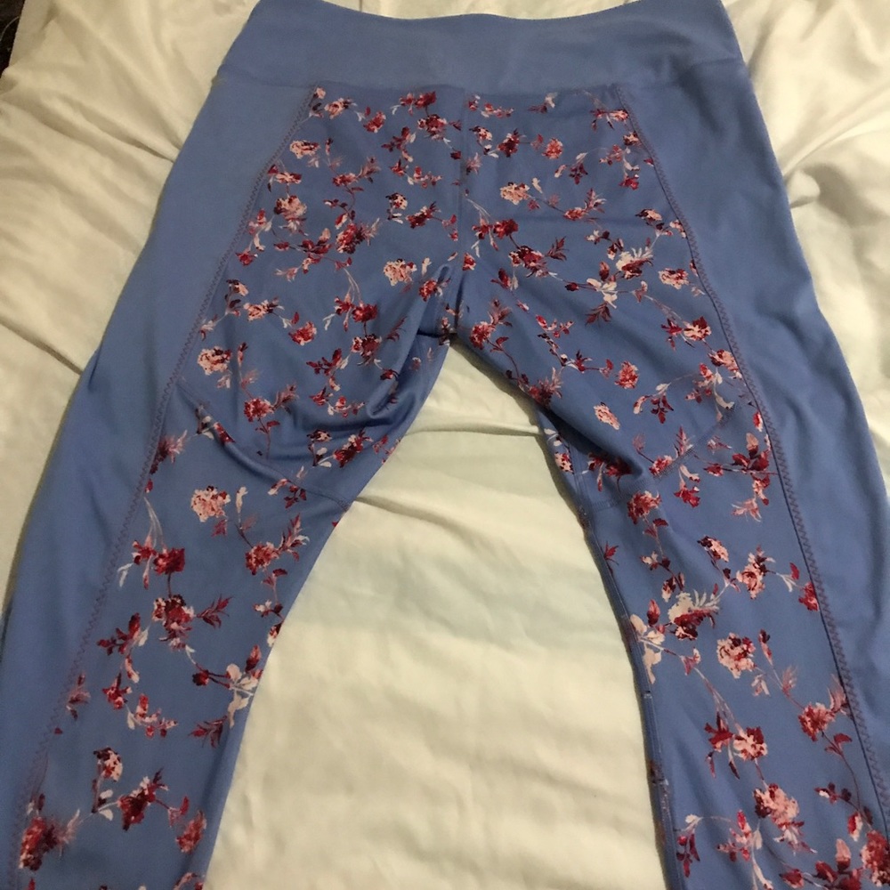 Fabletics Blue Floral Long Leggings Size 3X.